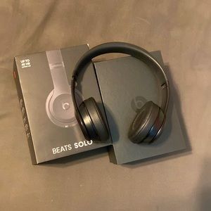 Beats solo 3 Heaphones